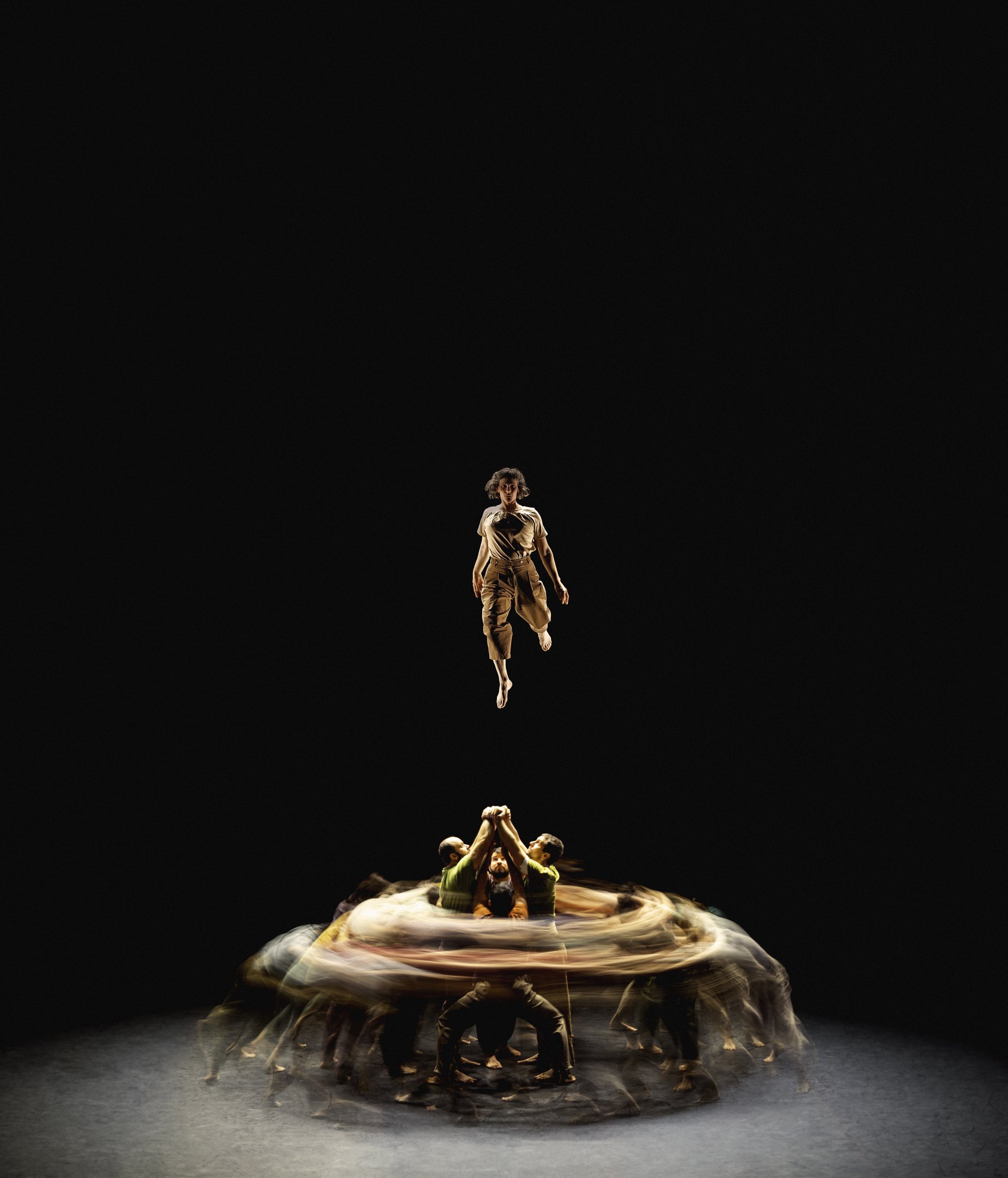 Collectif XY - Dance Reflections by Van Cleef & Arpels